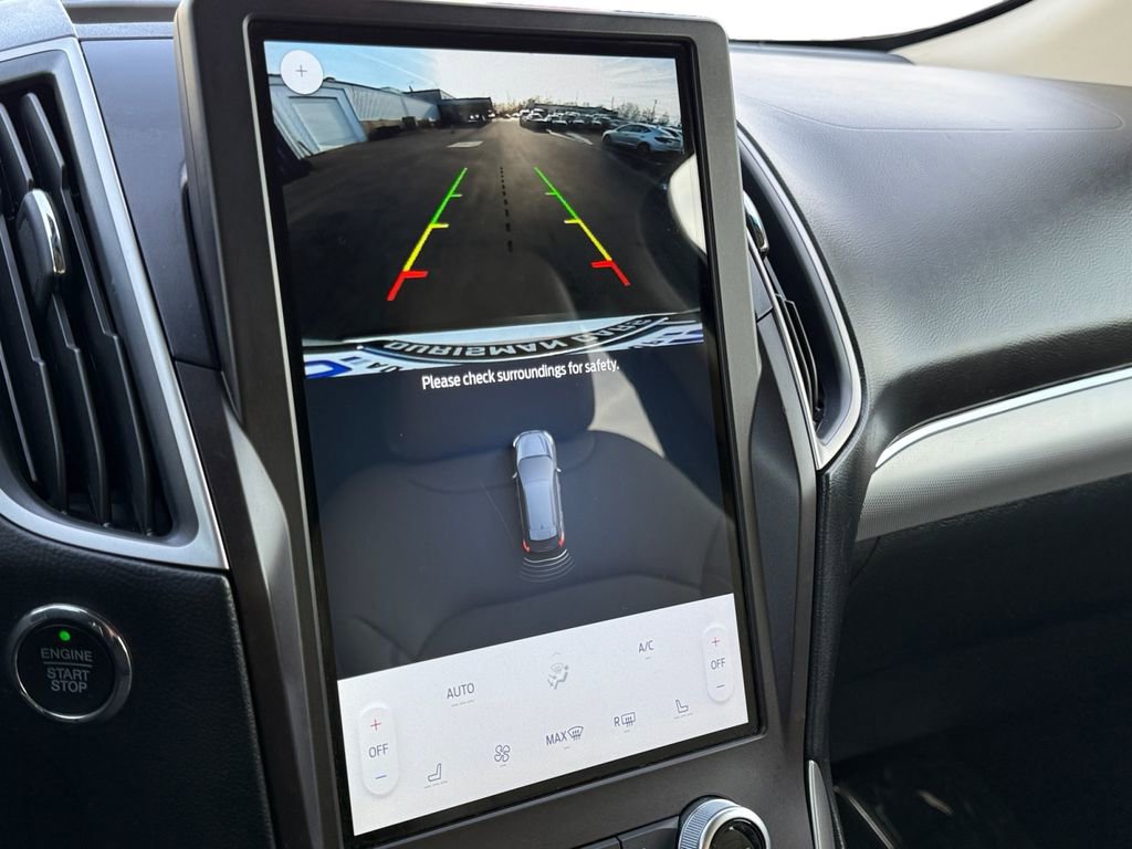 Used 2021 Ford Edge SEL image 15