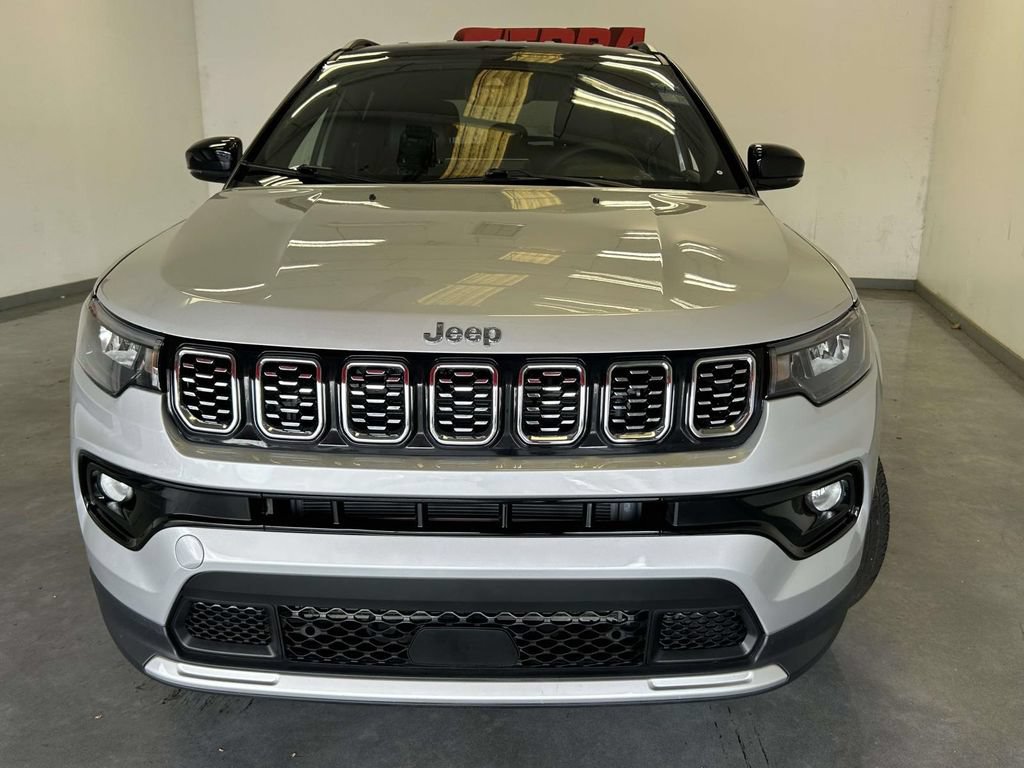 Used 2025 Jeep Compass Limited AWD/4WD image 8