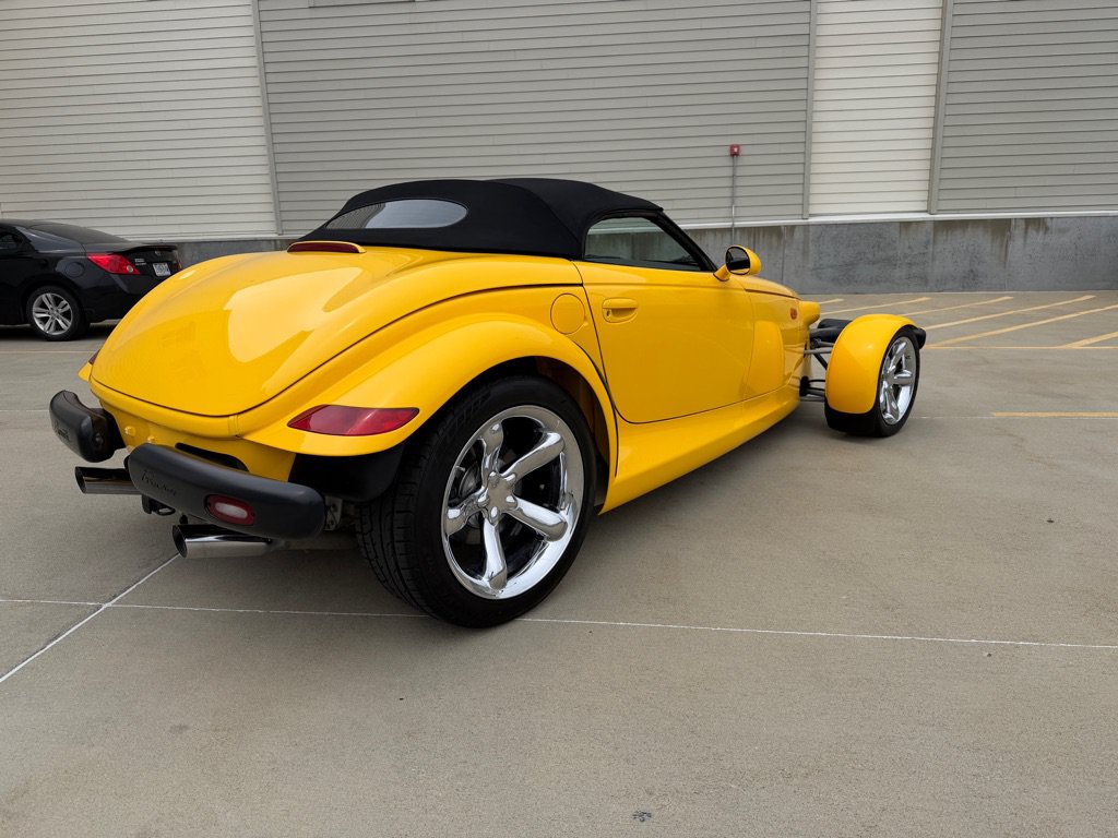 Used 2000 Plymouth Prowler RWD image 7