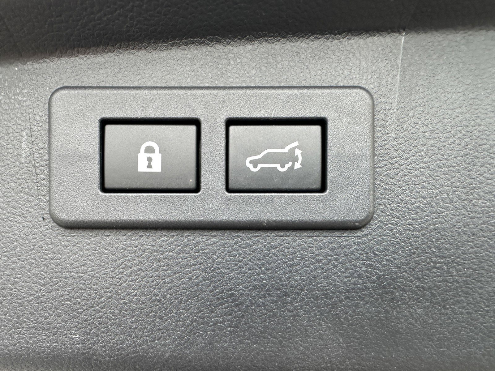Used 2020 Subaru Outback Premium AWD/4WD image 25