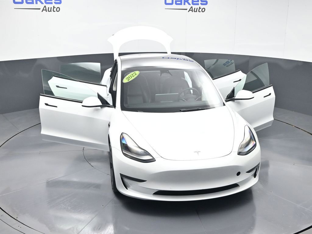 Used 2022 Tesla Model 3 Long Range AWD/4WD image 54