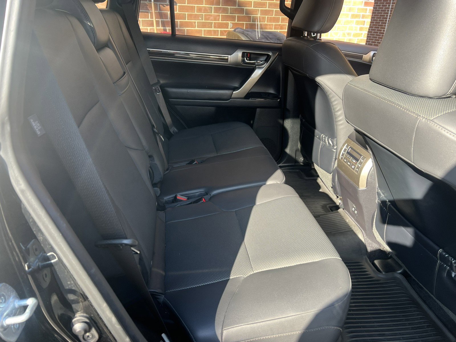 Used 2020 Lexus GX 460 Premium image 18