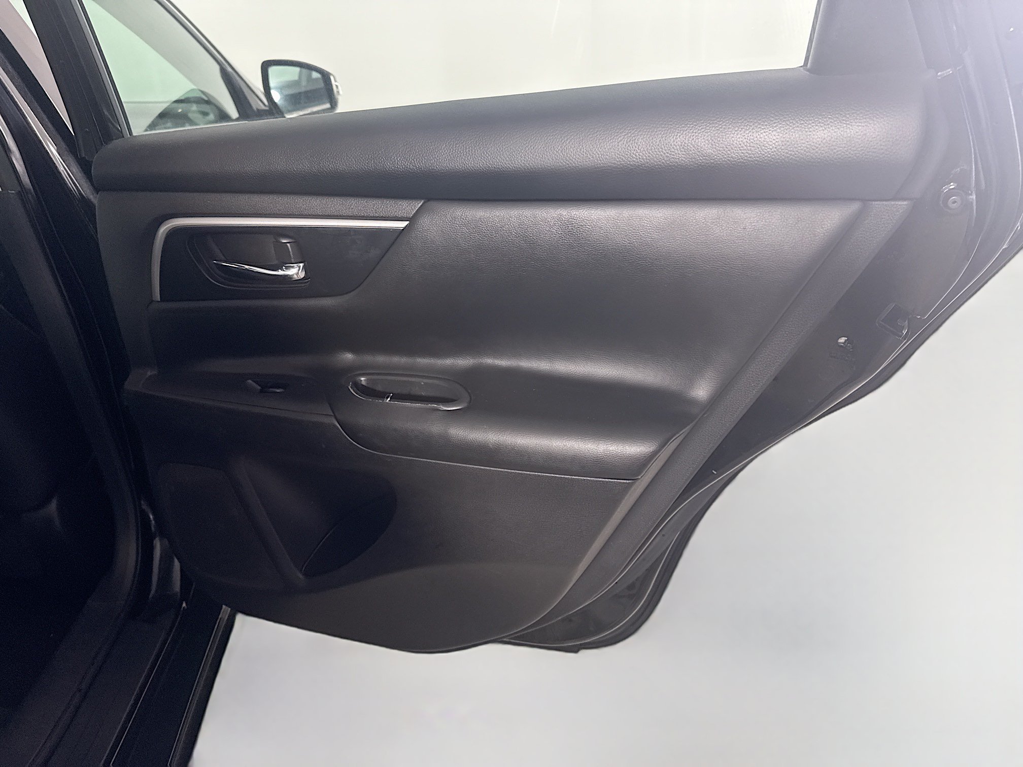 Used 2016 Nissan Altima 2.5 SL w/ Moonroof Package FWD image 28