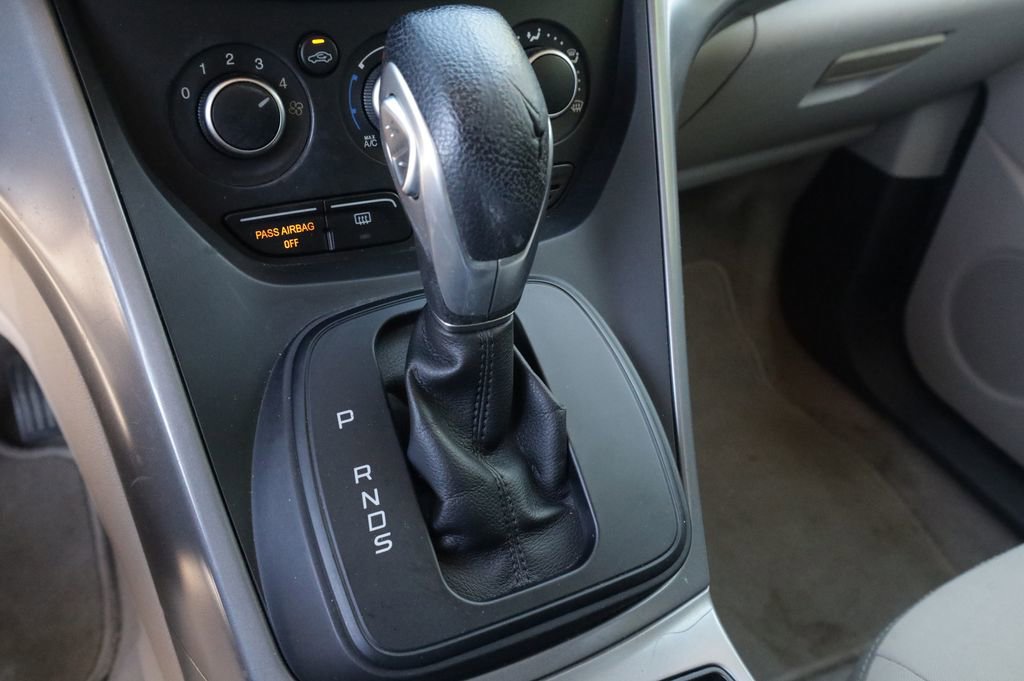 Used 2015 Ford Escape SE image 8