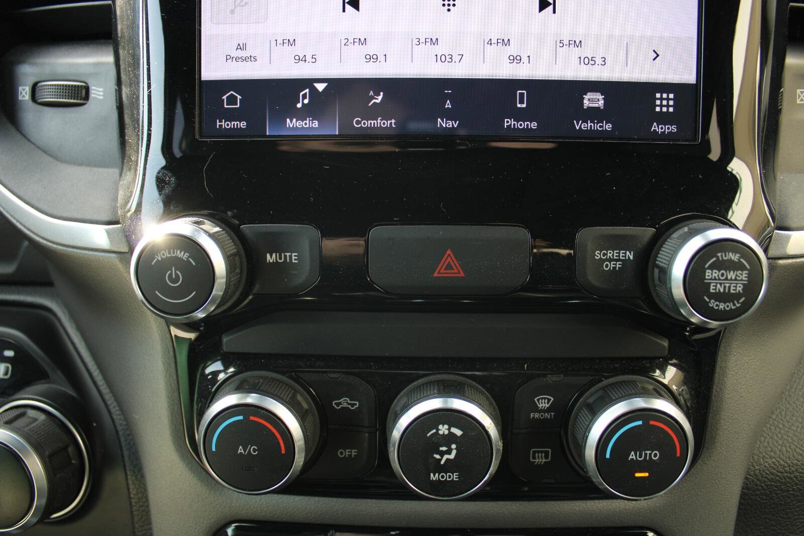 Certified 2022 RAM 1500 Big Horn AWD/4WD image 22