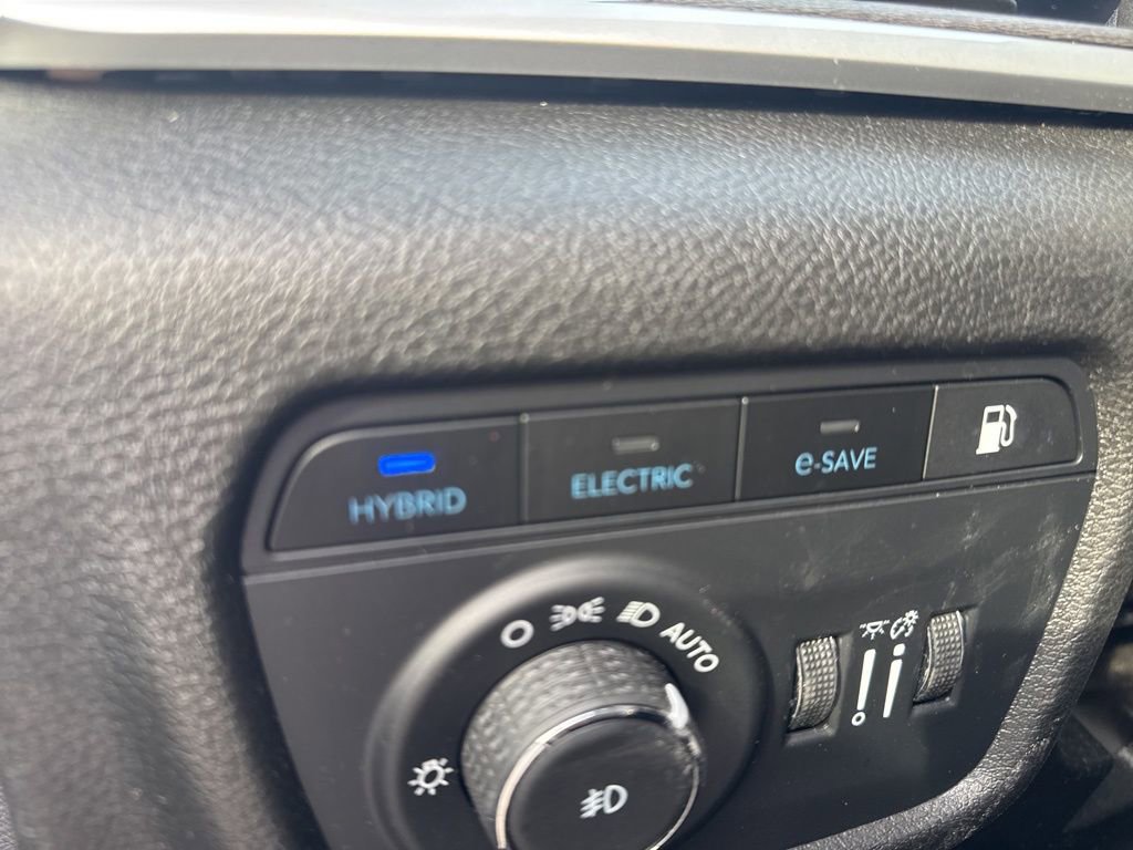 Used 2023 Jeep Grand Cherokee 4WD 4xe image 35