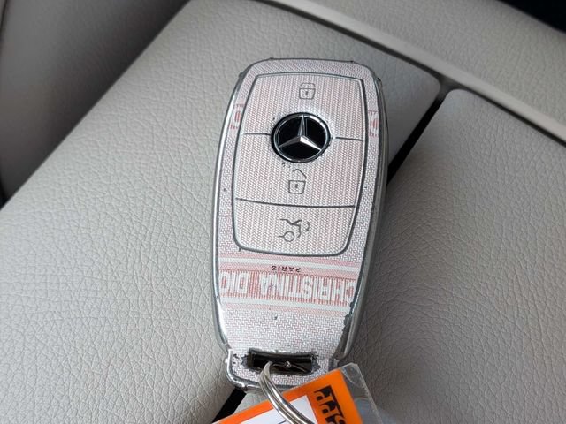Used 2023 Mercedes-Benz E 450 4MATIC Cabriolet image 30