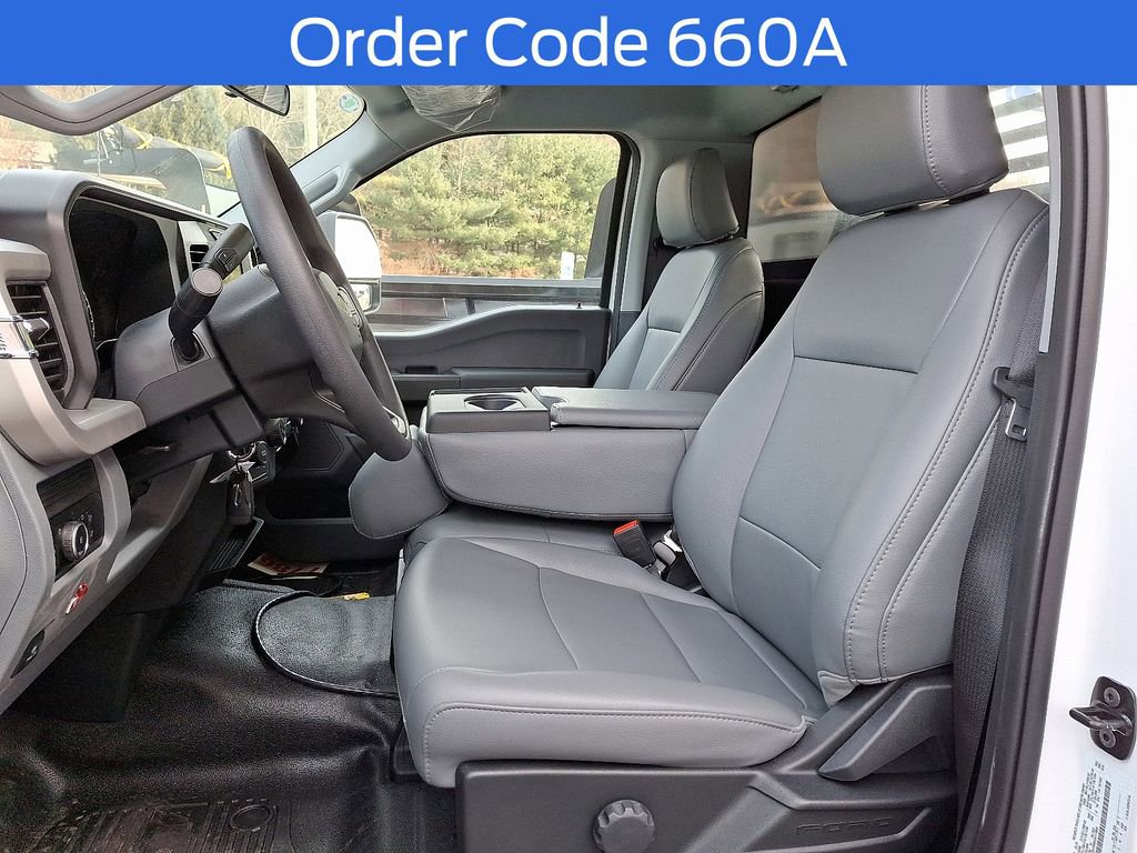 New 2024 Ford F550 4x4 Regular Cab Super Duty image 9