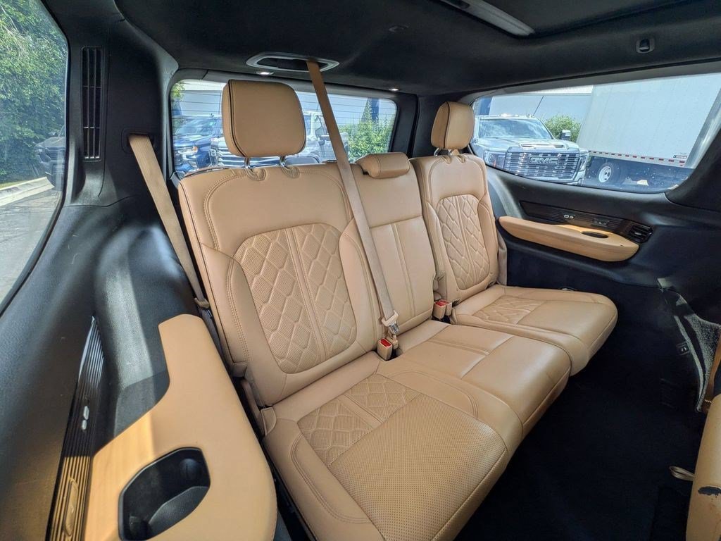 Used 2022 Jeep Grand Wagoneer Series III AWD/4WD image 28