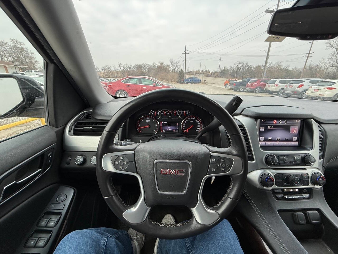Used 2015 GMC Yukon XL SLE image 27
