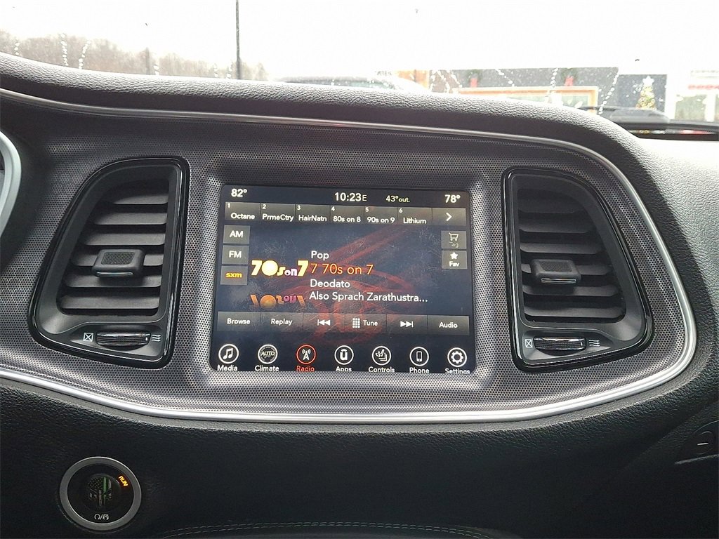 Used 2017 Dodge Challenger GT image 15