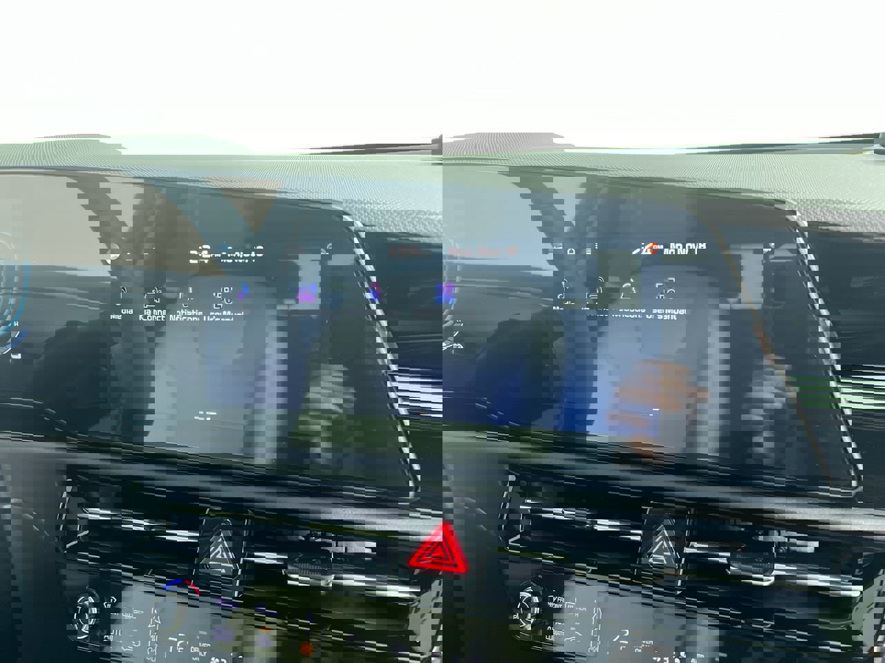 Certified 2025 Kia Niro EX Touring image 27