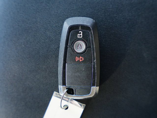 Used 2023 Ford Edge SEL image 34