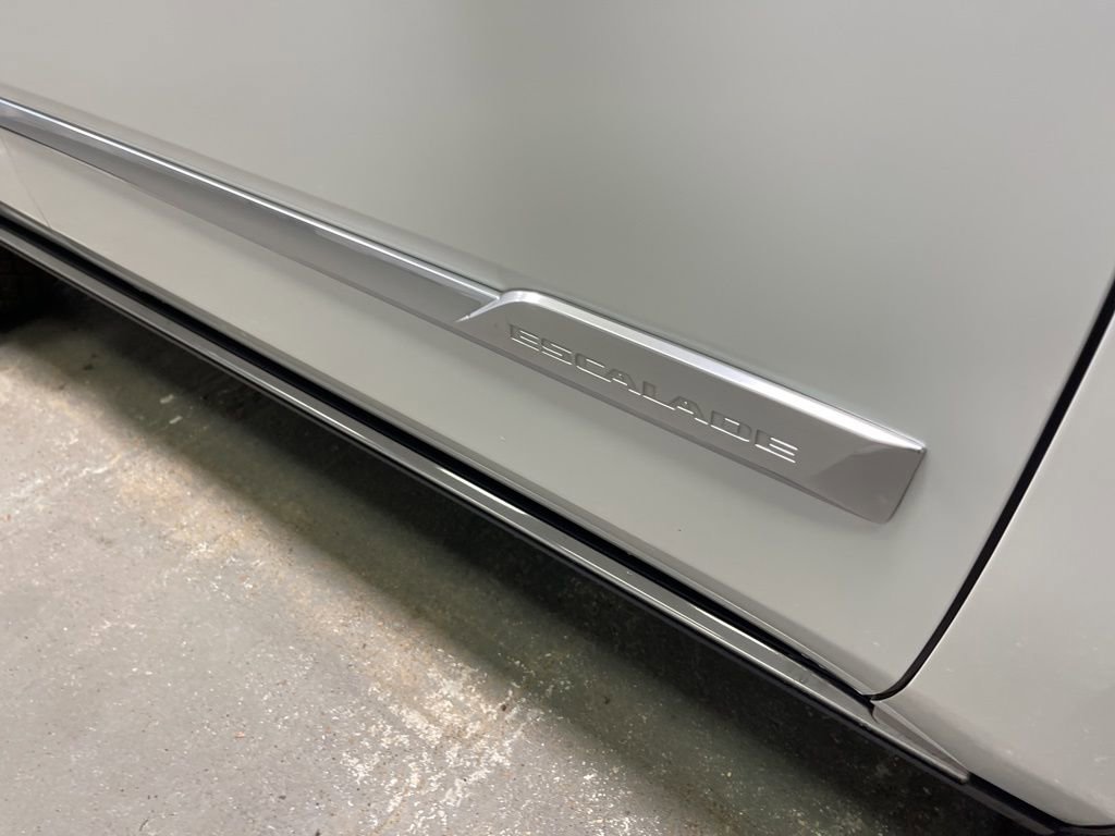 Used 2019 Cadillac Escalade Platinum AWD/4WD image 9