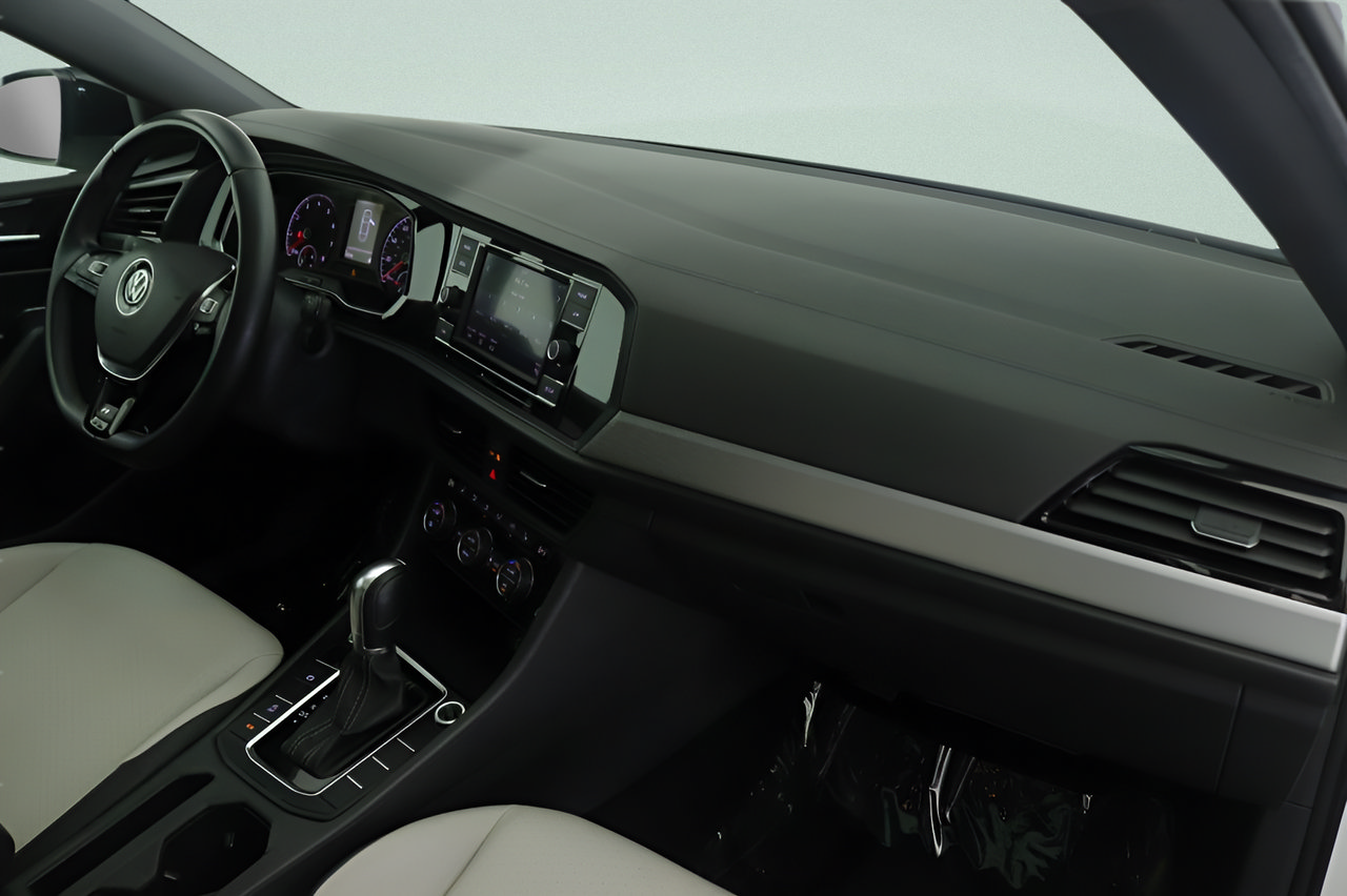 Used 2019 Volkswagen Jetta R-Line FWD image 22