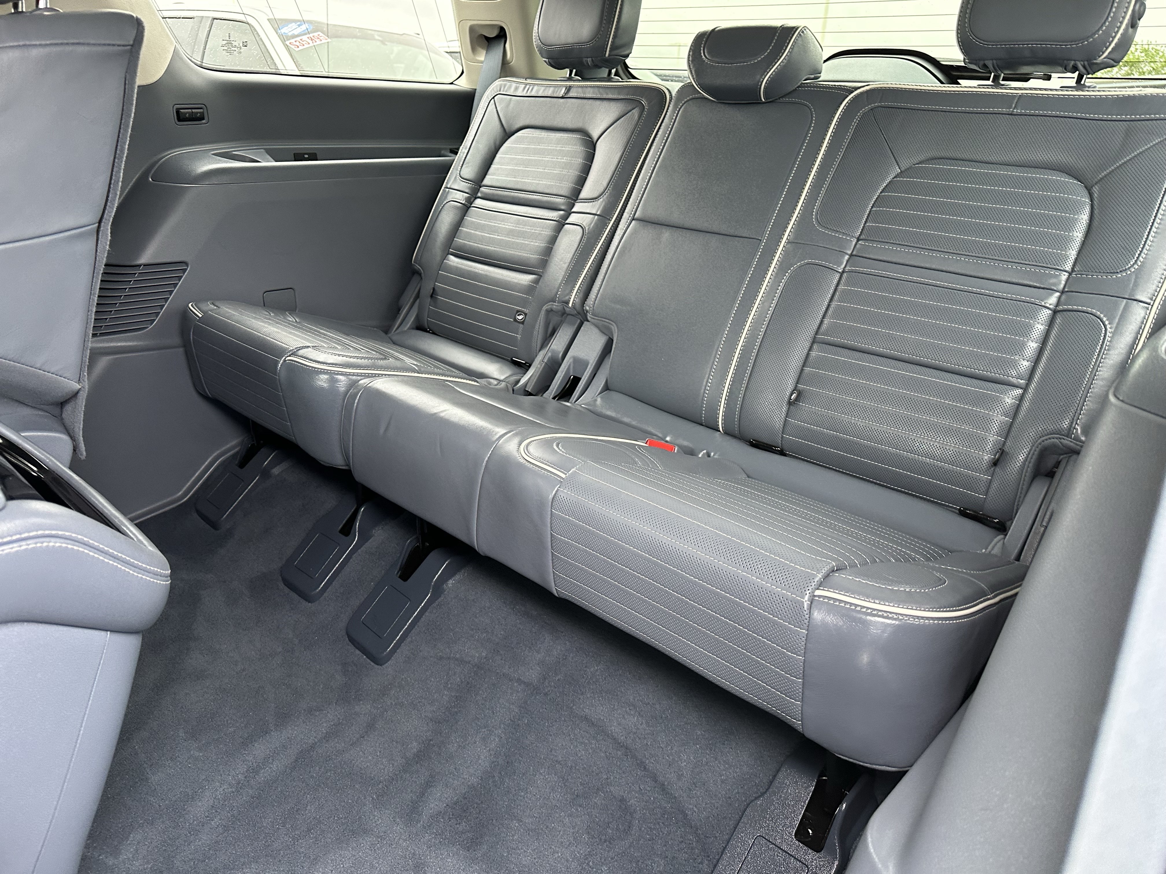 Used 2024 Lincoln Navigator Black Label AWD/4WD image 9