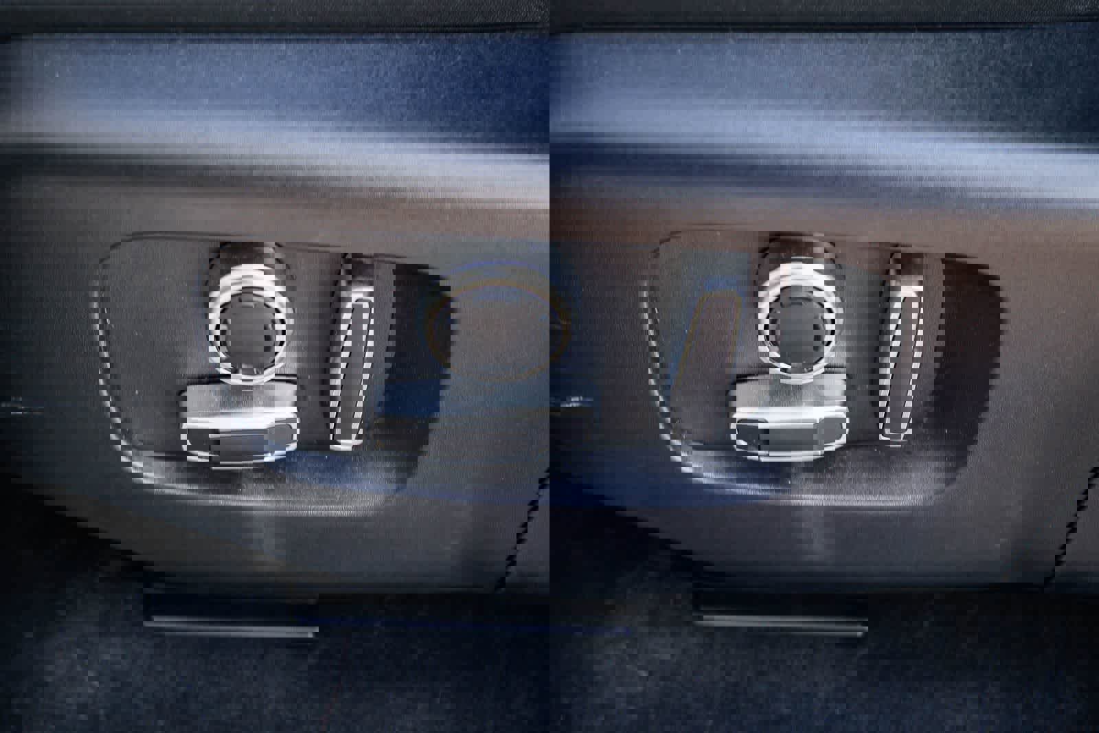 Used 2022 Land Rover Range Rover Evoque R-Dynamic SE image 22