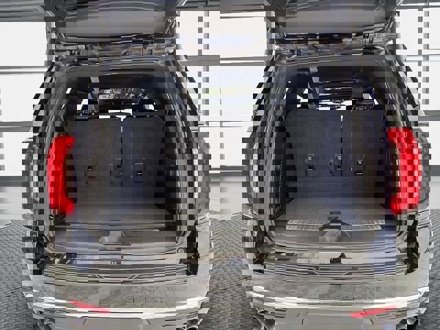 Used 2021 GMC Yukon Denali image 12