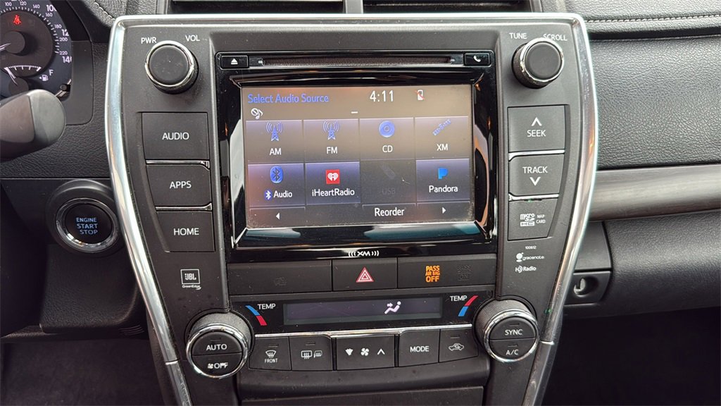 Used 2017 Toyota Camry XLE image 23