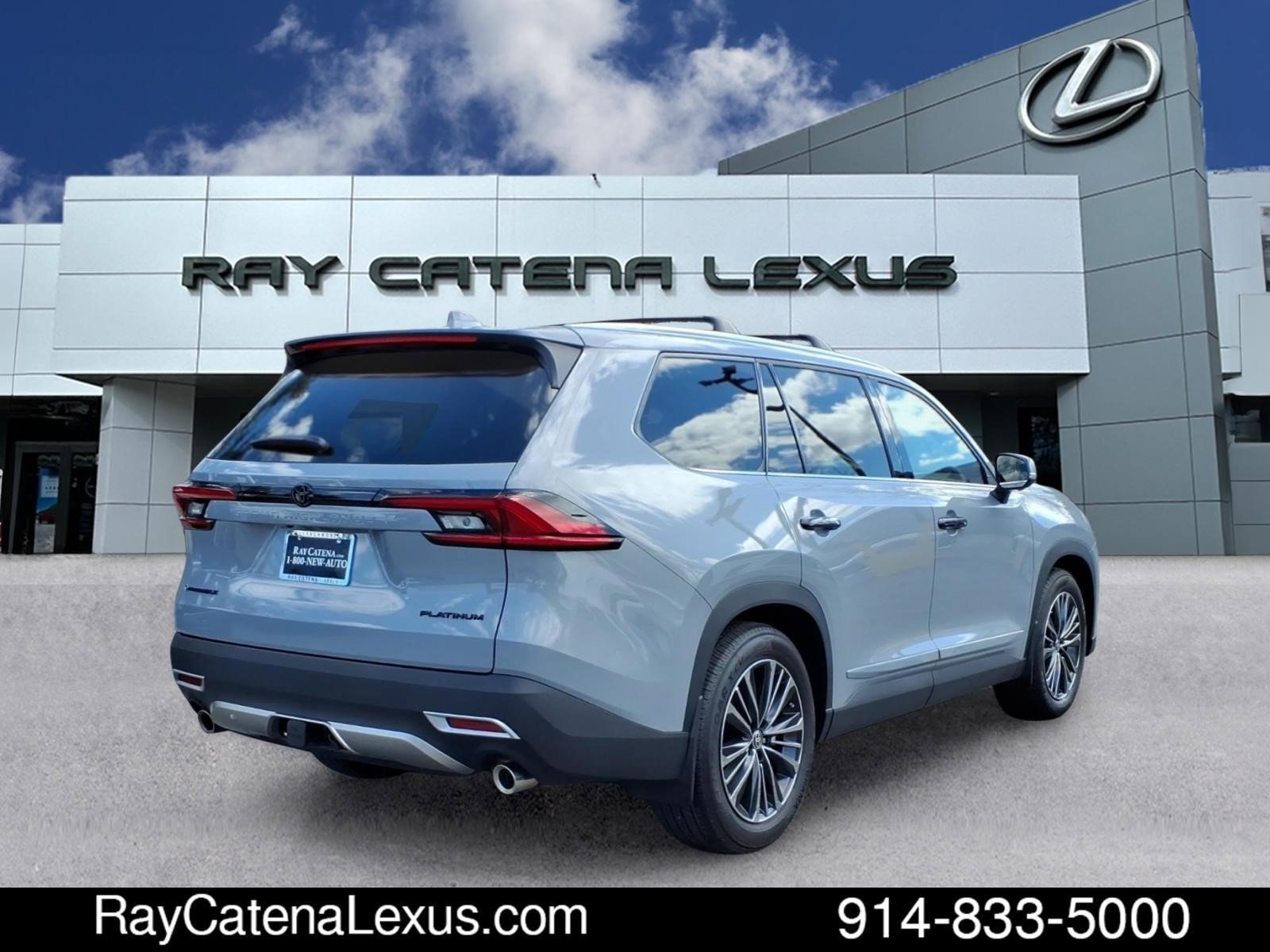 Used 2025 Toyota Grand Highlander AWD Hybrid image 4