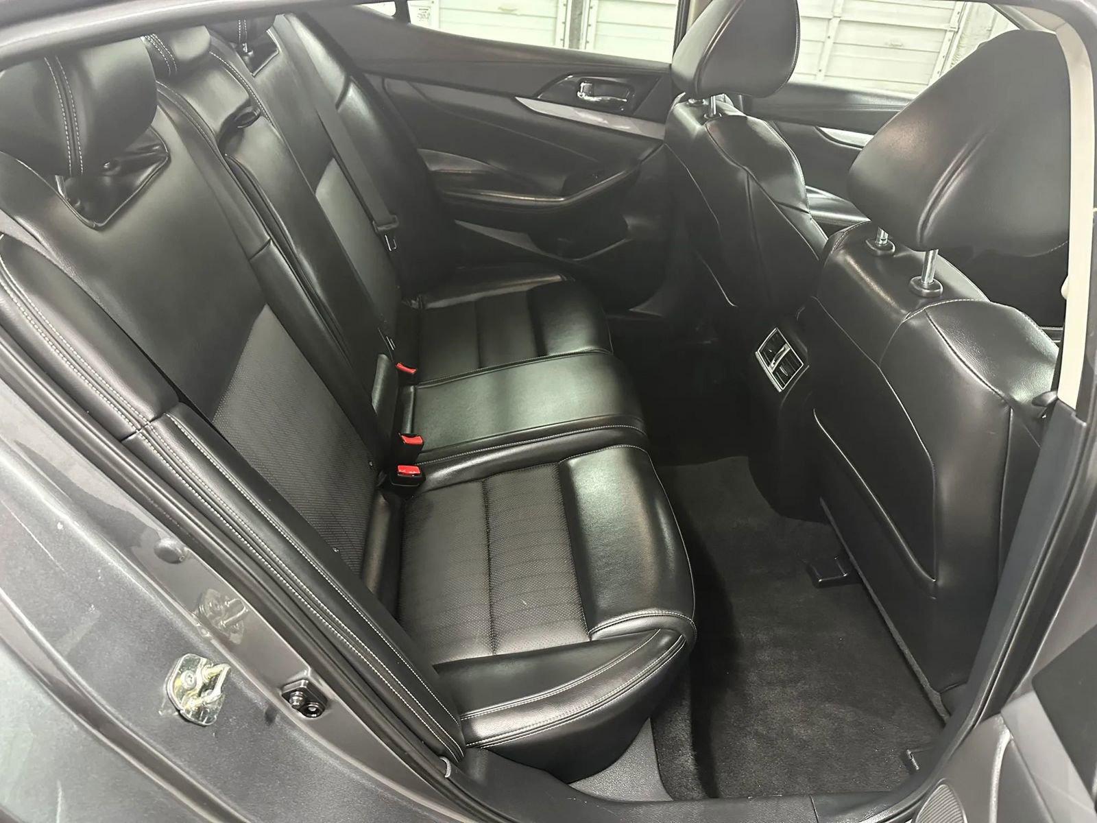 Used 2017 Nissan Maxima 3.5 SV w/ Dynamic Package FWD image 32