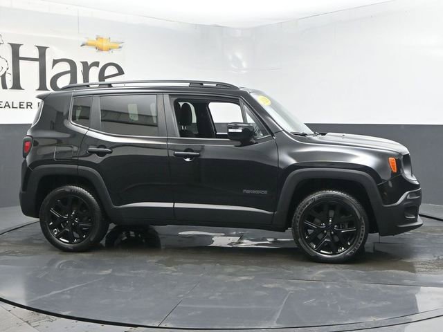 Used 2018 Jeep Renegade Altitude w/ UConnect 8.4 Nav Group AWD/4WD image 1