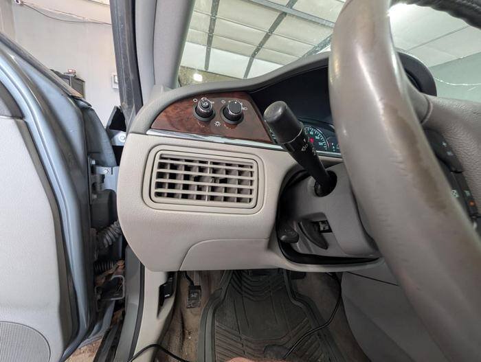 Used 2008 Buick LaCrosse CX FWD image 31