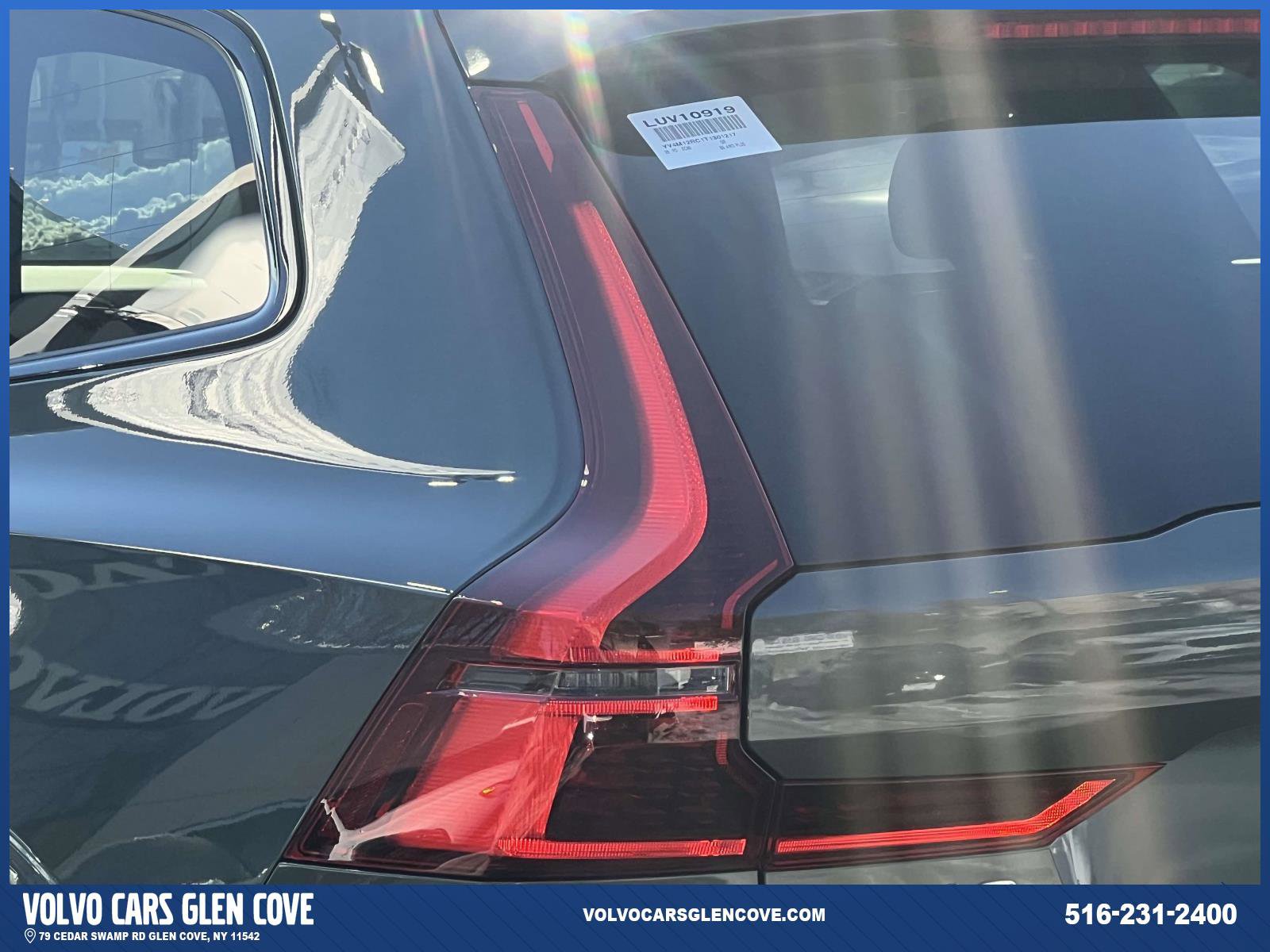 Certified 2026 Volvo XC60 B5 Plus w/ Protection Package Premier AWD/4WD image 8