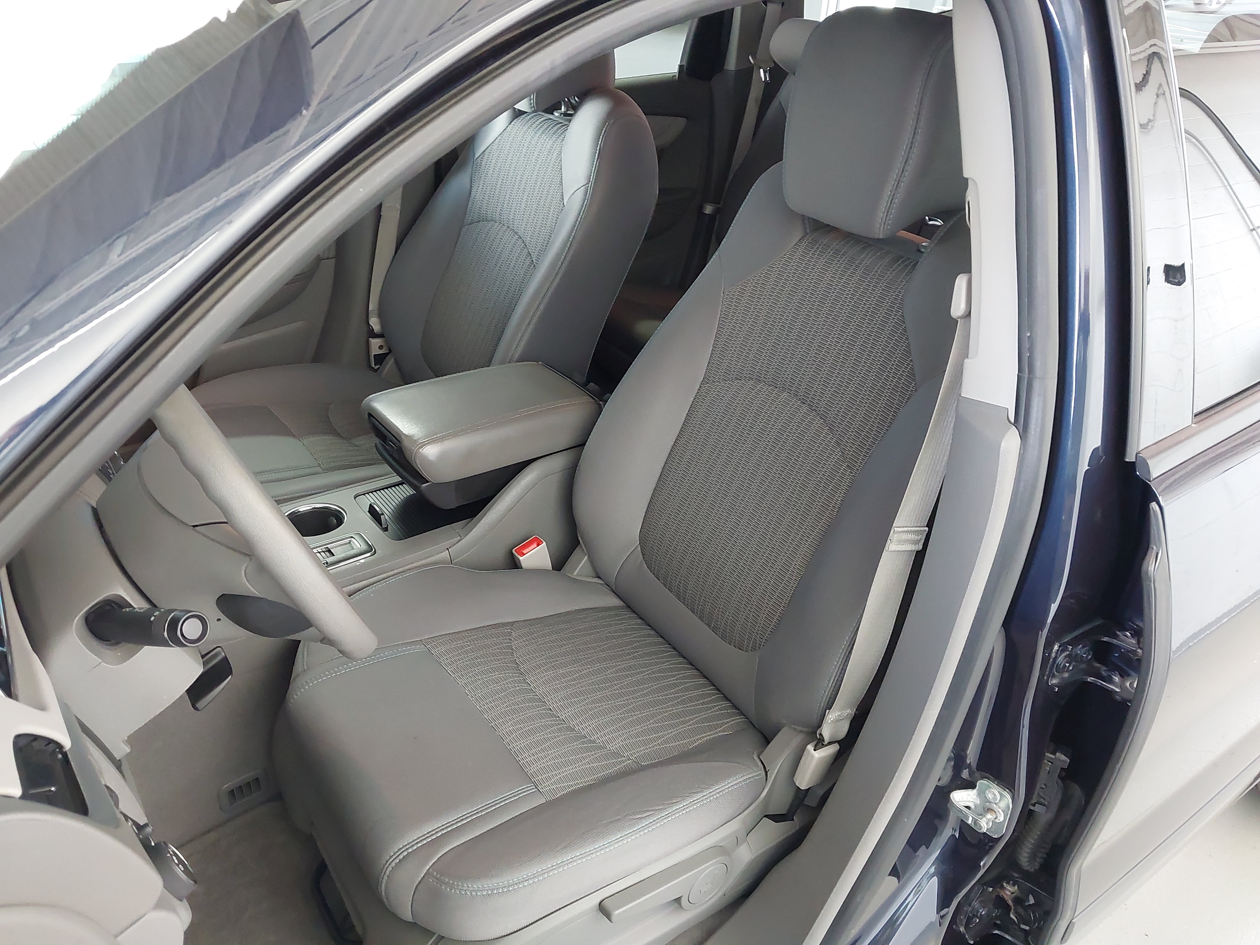 Used 2016 Chevrolet Traverse LS FWD image 23