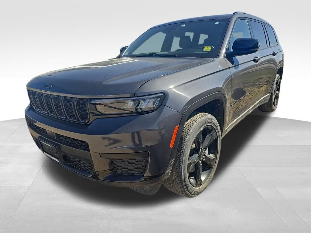 Used 2021 Jeep Grand Cherokee L Laredo image 1