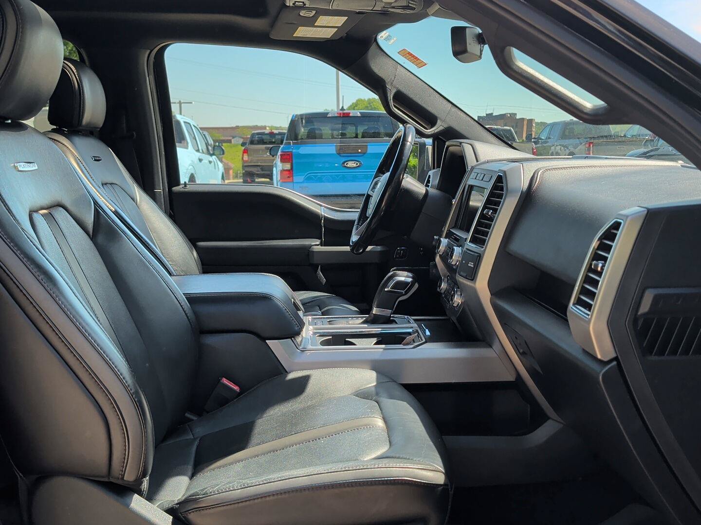 Used 2019 Ford F150 Platinum w/ Equipment Group 701A Luxury AWD/4WD image 36