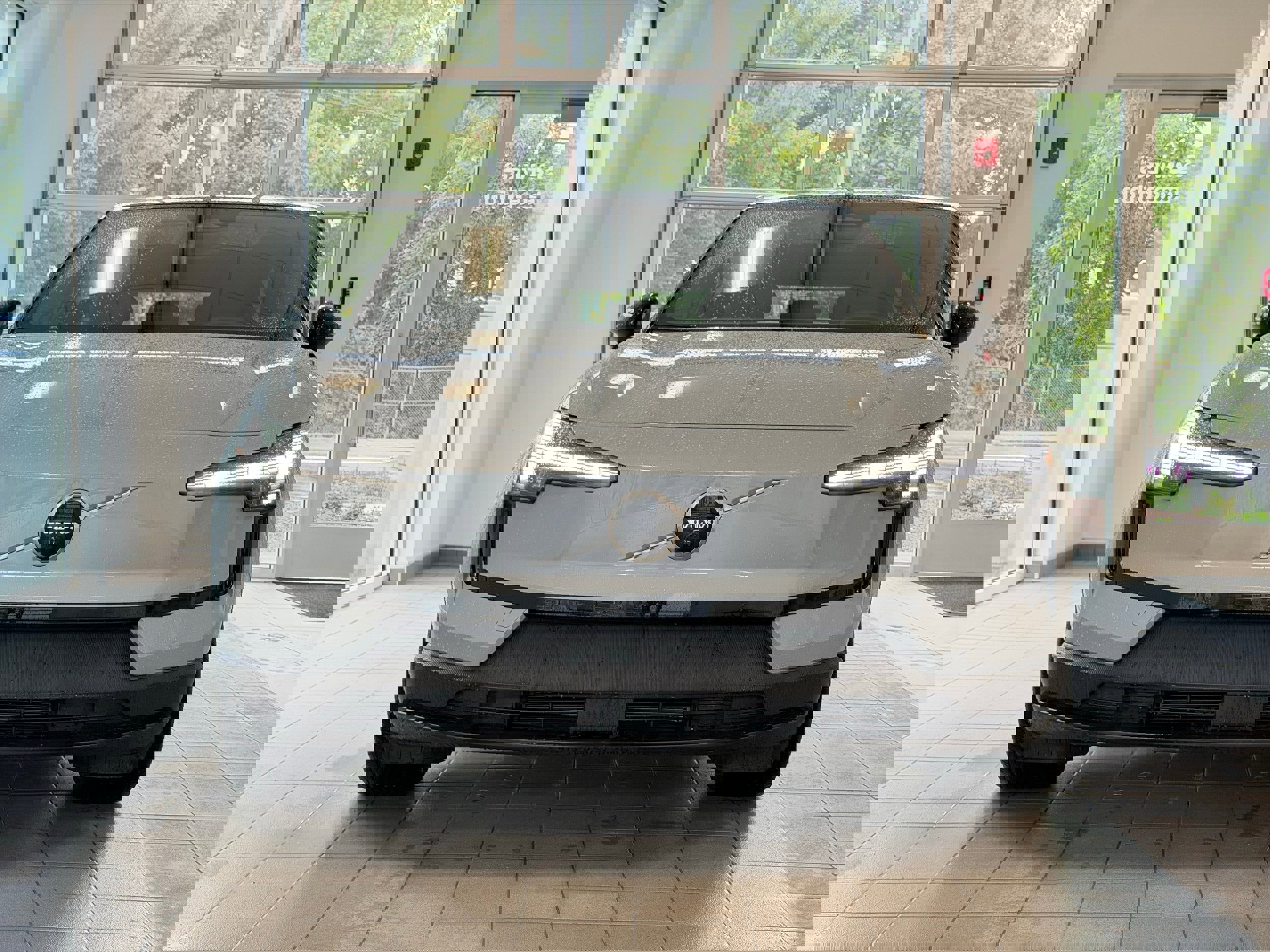 Certified 2025 Volvo EX30 Ultra image 3