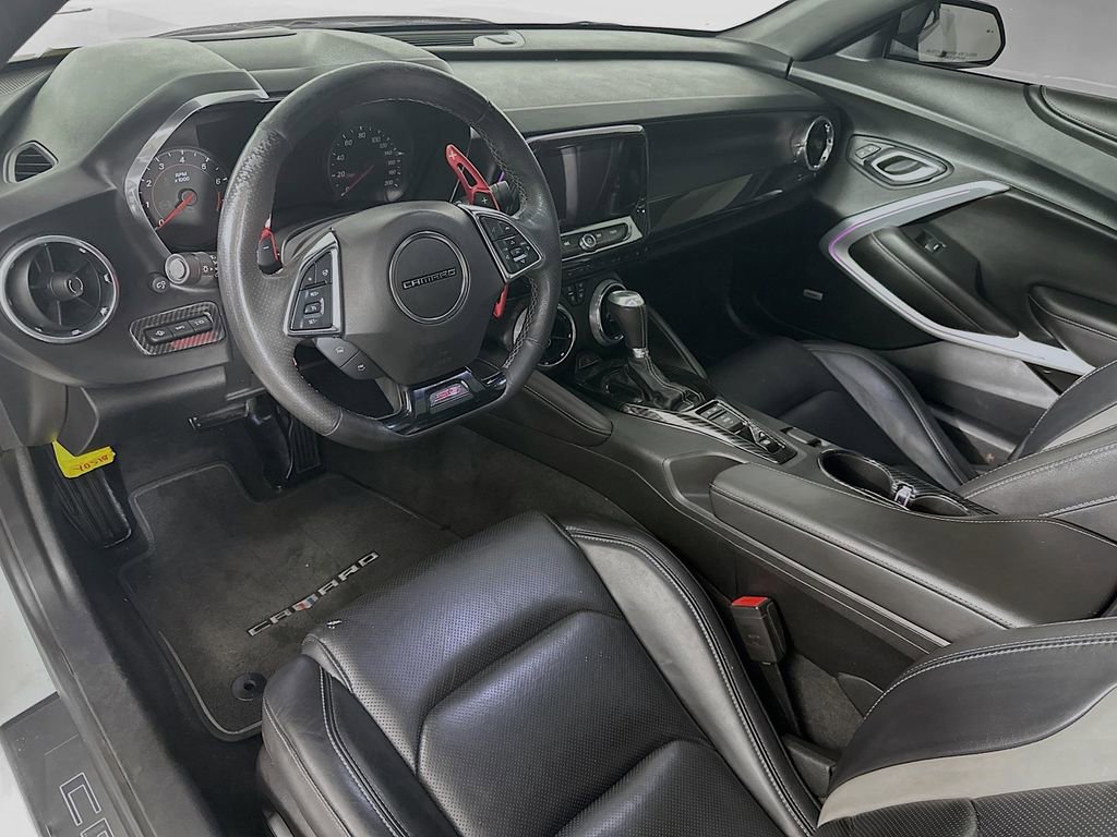 Used 2018 Chevrolet Camaro SS image 28