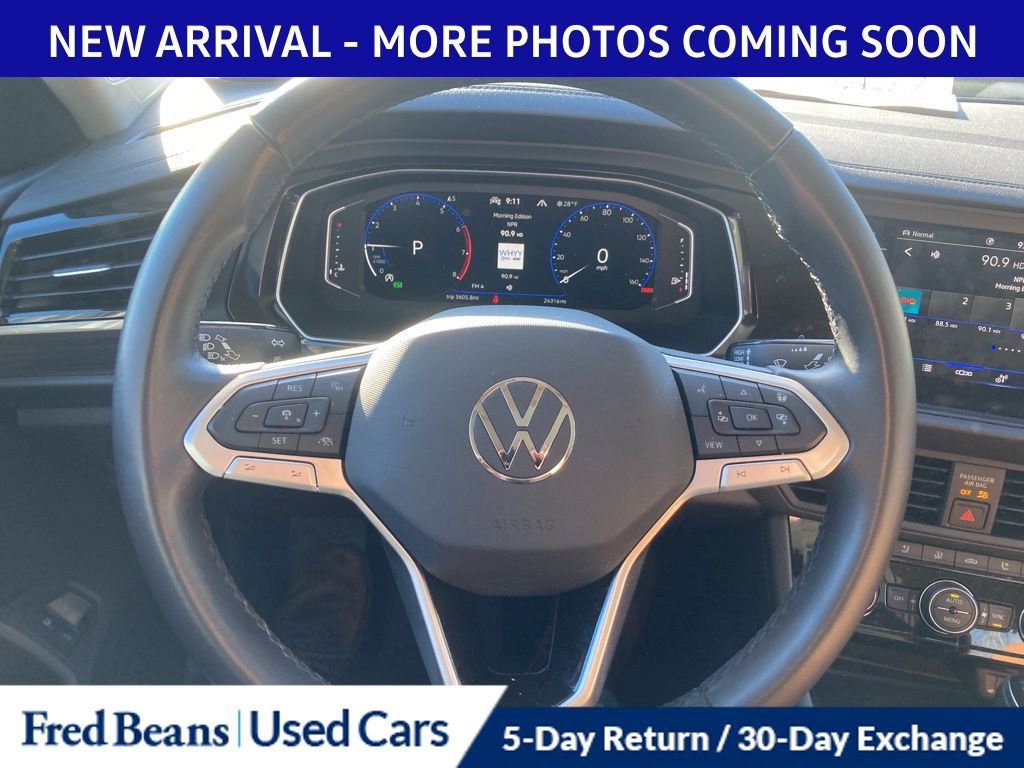 Used 2024 Volkswagen Jetta SEL image 12