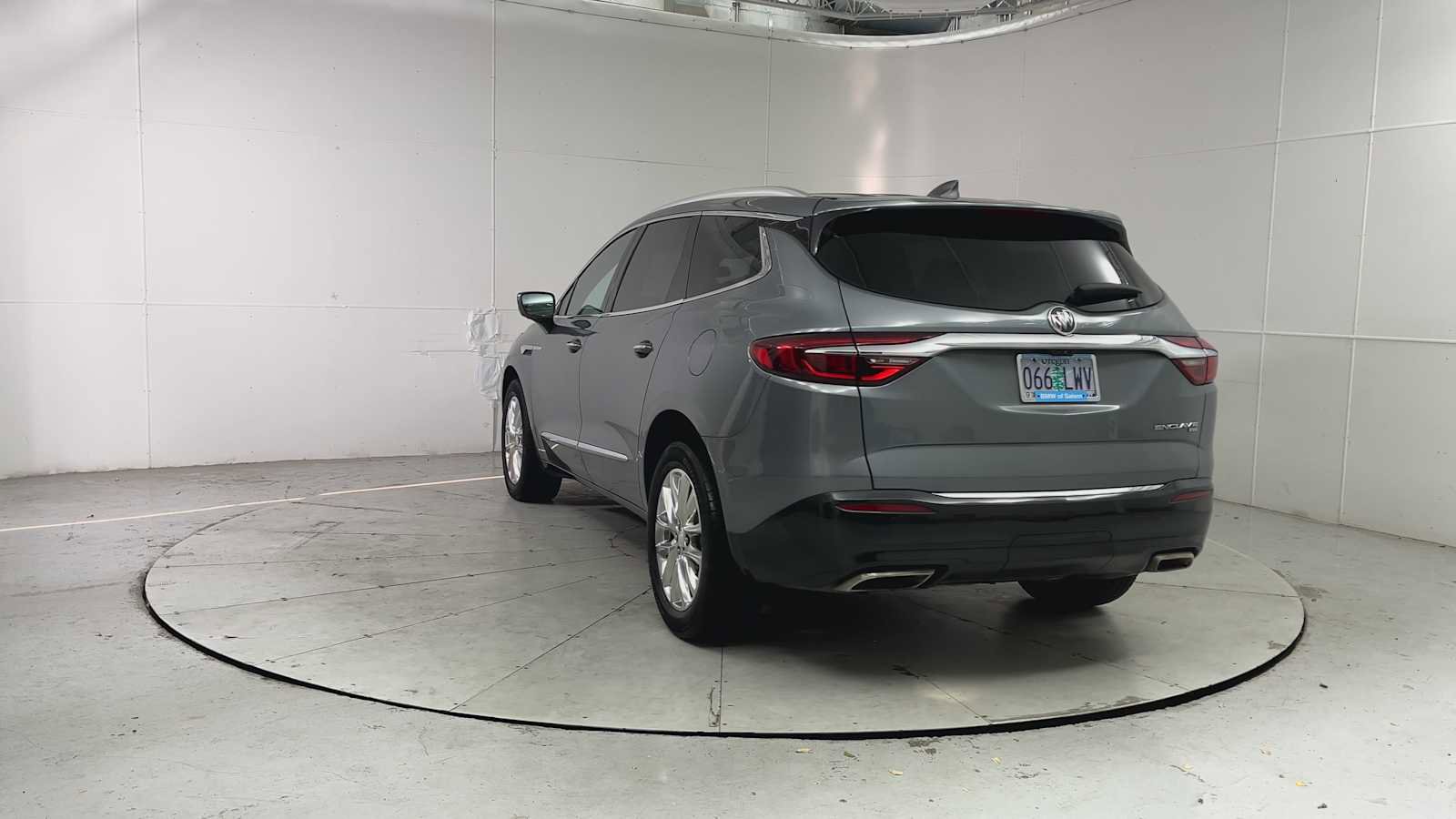 Used 2019 Buick Enclave Premium w/ Experience Buick Package AWD/4WD image 3