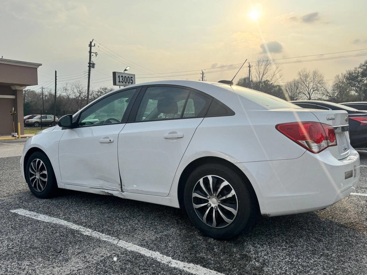 Used 2015 Chevrolet Cruze LS image 6