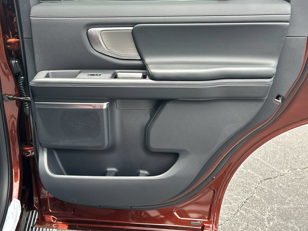 New 2027 Ford Expedition Platinum RWD image 16