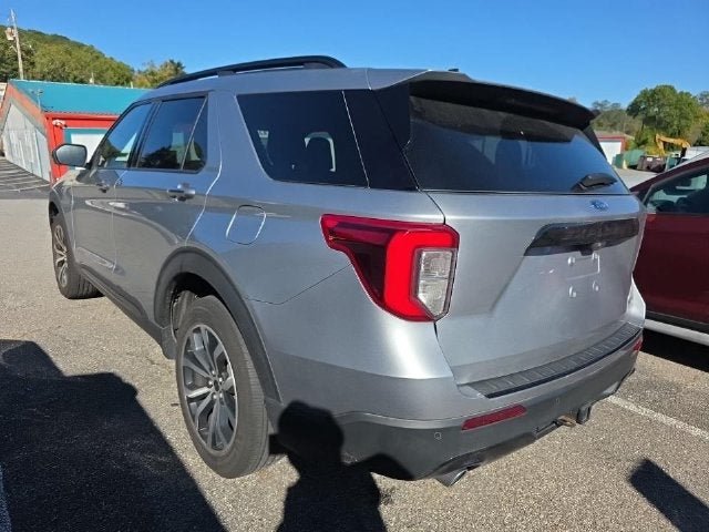 Used 2023 Ford Explorer ST-Line w/ Class IV Trailer Tow Package AWD/4WD image 6