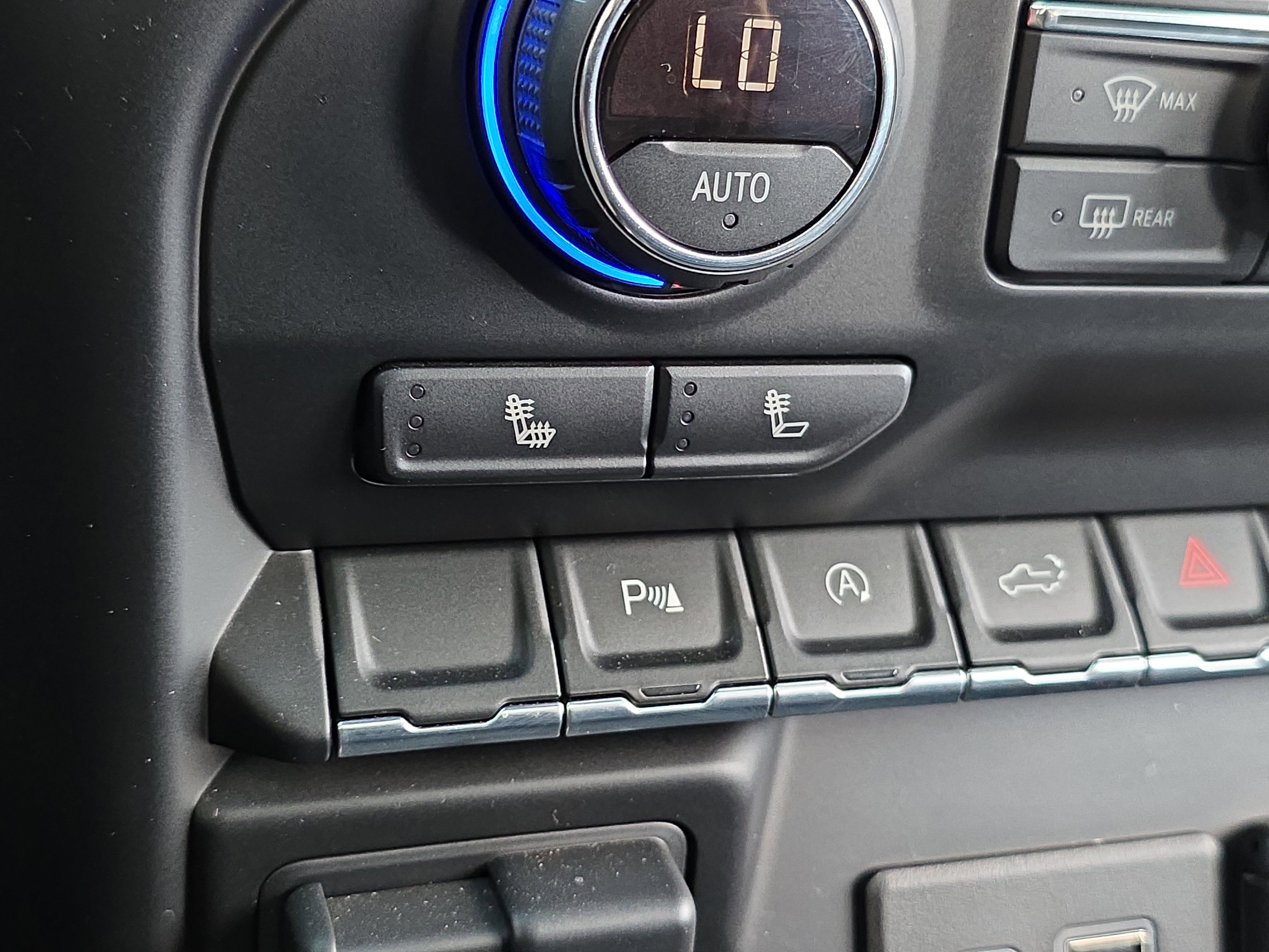 Used 2021 Chevrolet Silverado 1500 LT Trail Boss w/ Convenience Package II image 25