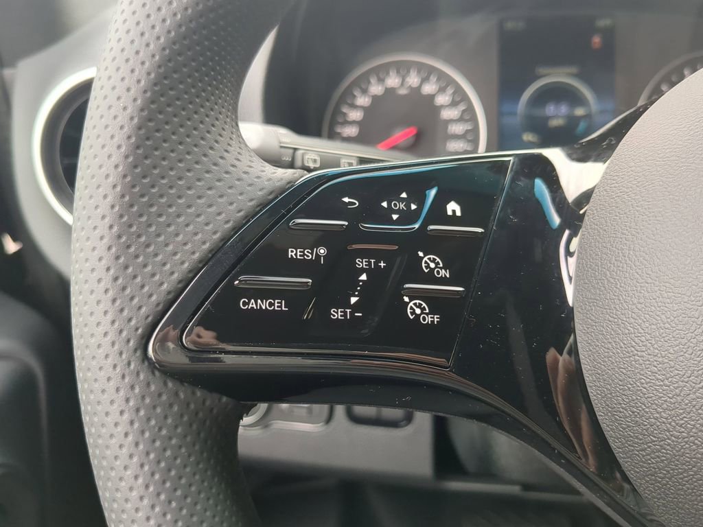 Used 2025 Mercedes-Benz Sprinter 2500 image 11