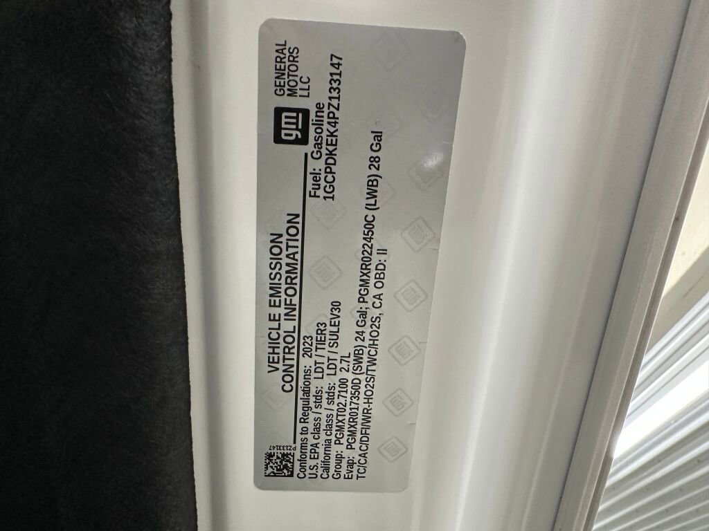 Used 2023 Chevrolet Silverado 1500 LT image 39