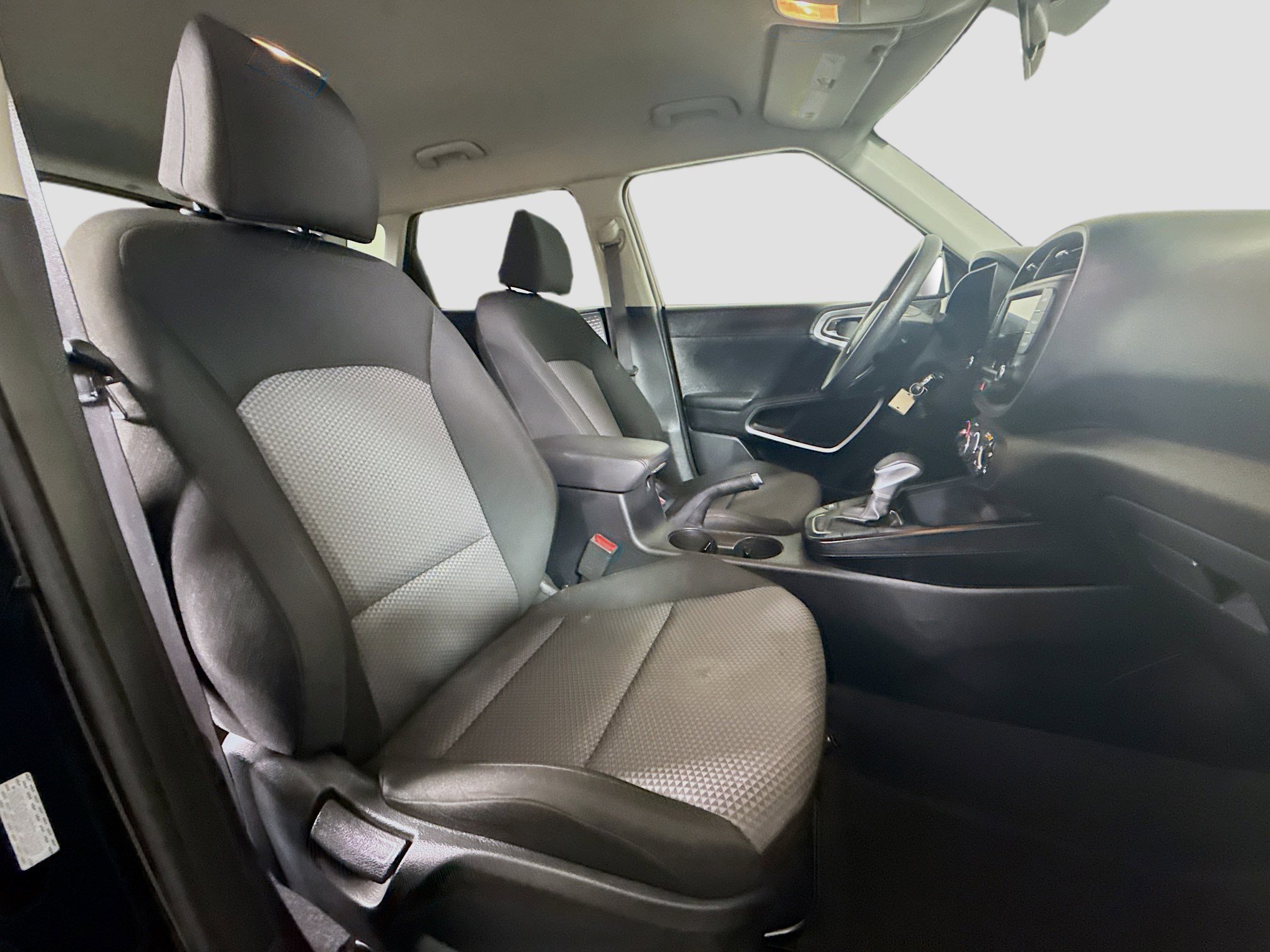 Used 2025 Kia Soul LX w/ LX Technology Package image 28