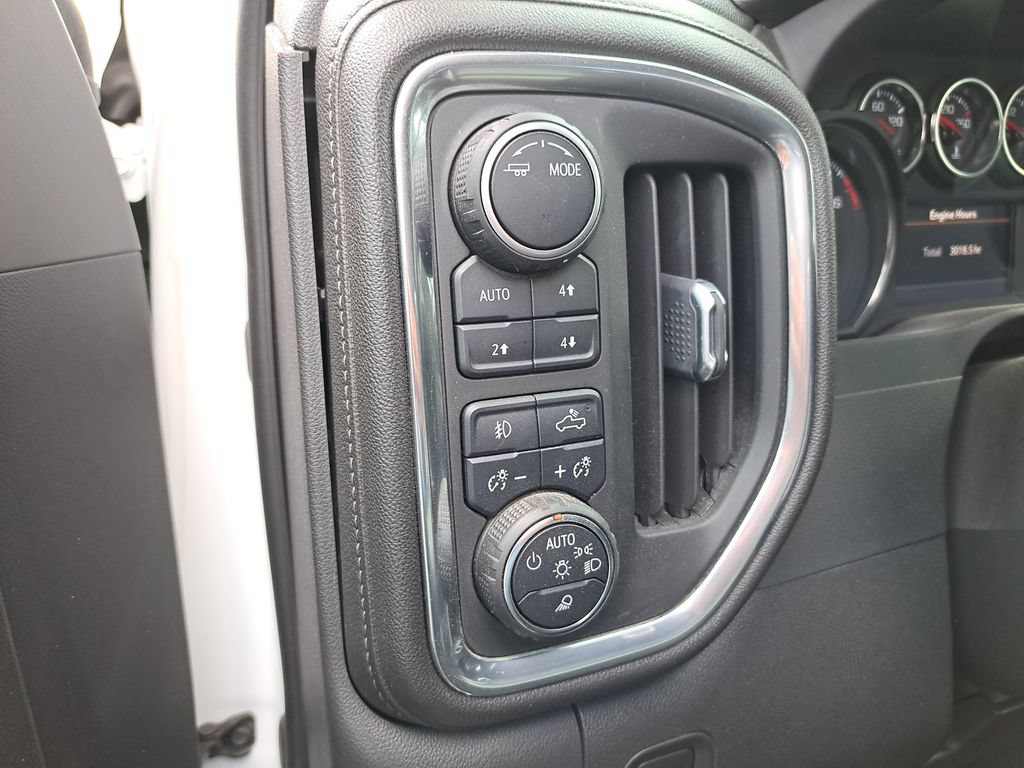 Used 2022 Chevrolet Silverado 1500 LT Trail Boss w/ Safety Package AWD/4WD image 24
