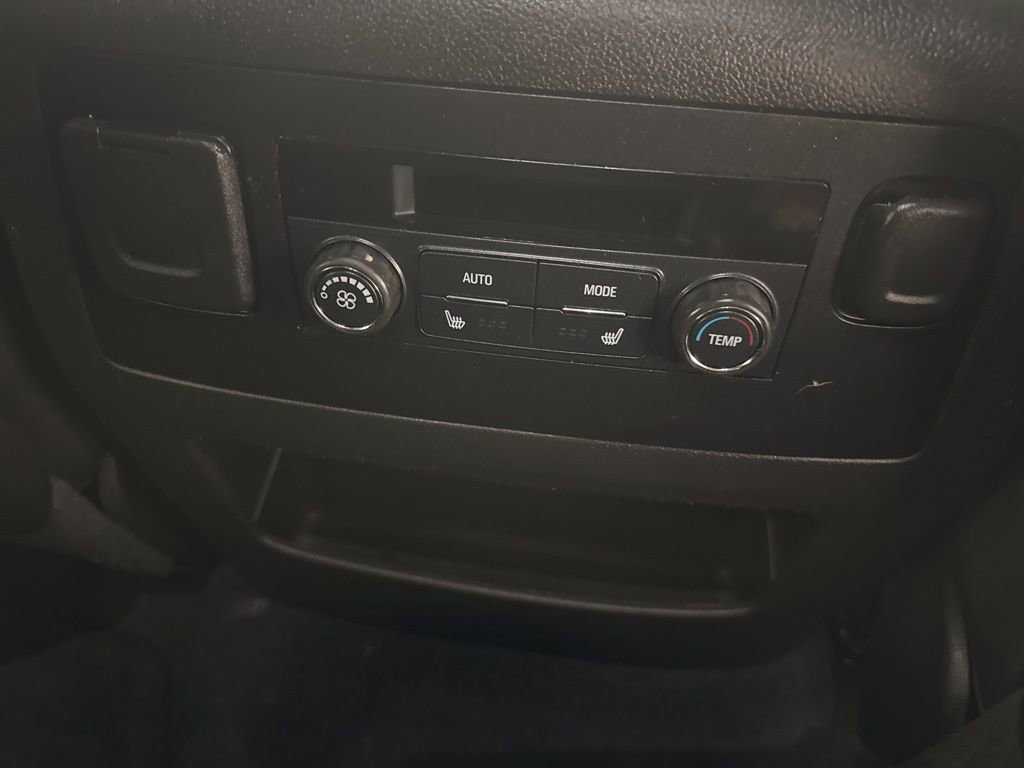 Used 2016 GMC Yukon SLT w/ HD Trailering Package image 13