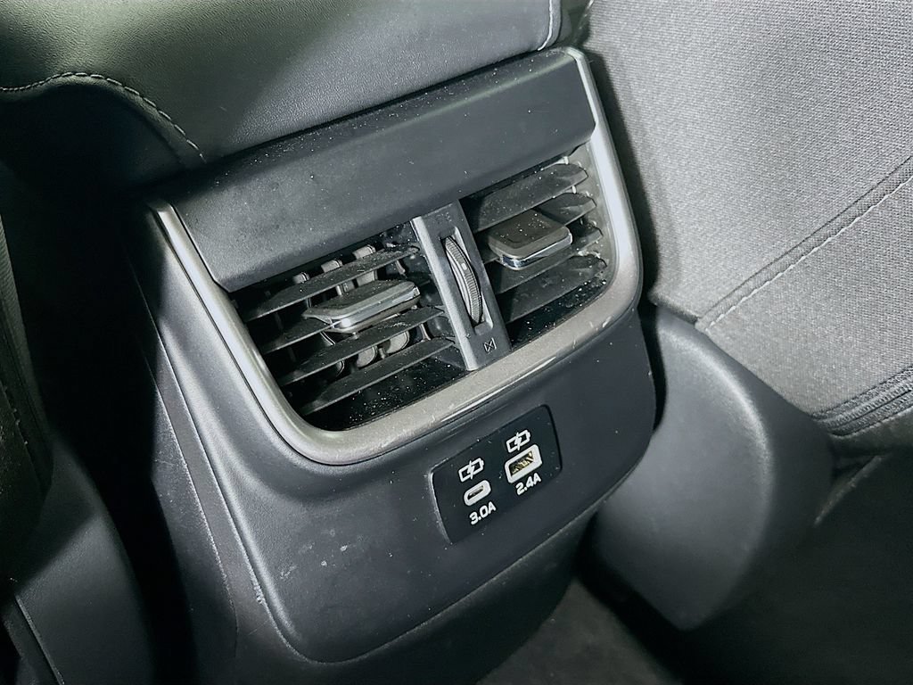 Used 2025 Subaru Outback Premium AWD/4WD image 34