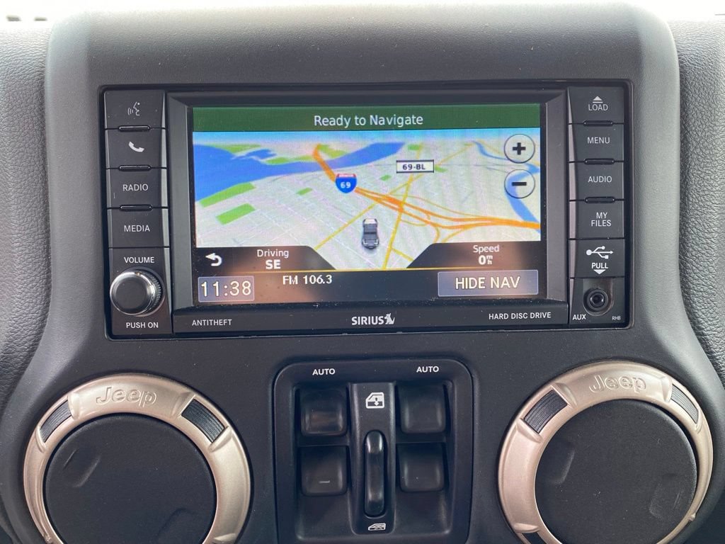 Used 2016 Jeep Wrangler Unlimited Sahara AWD/4WD image 19