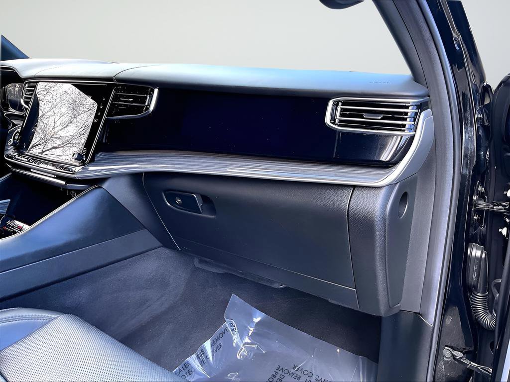 Used 2022 Jeep Wagoneer Series III w/ Flexible Seating Group image 28