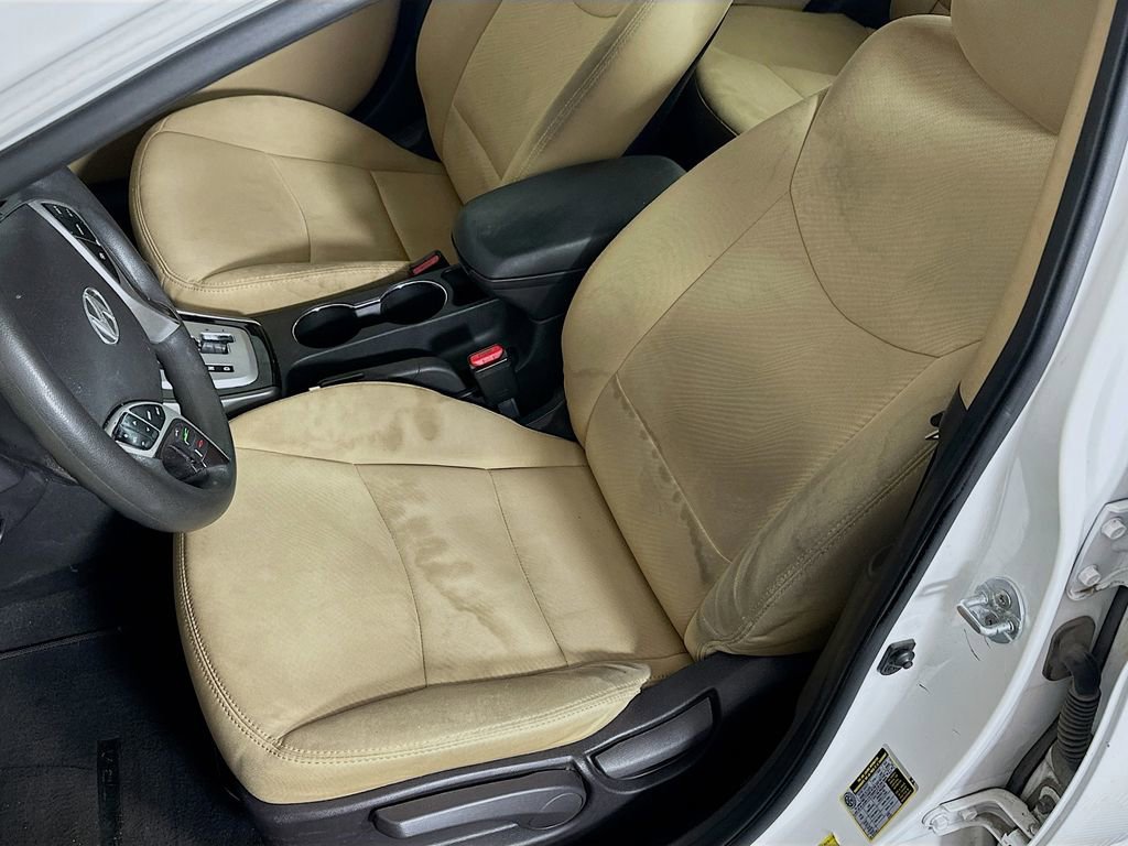 Used 2012 Hyundai Elantra GLS w/ Preferred Pkg 3 image 17