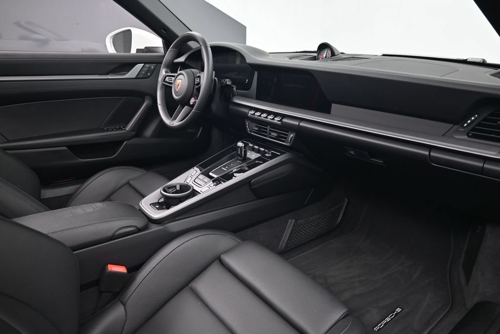 Certified 2025 Porsche 911 Carrera RWD image 12