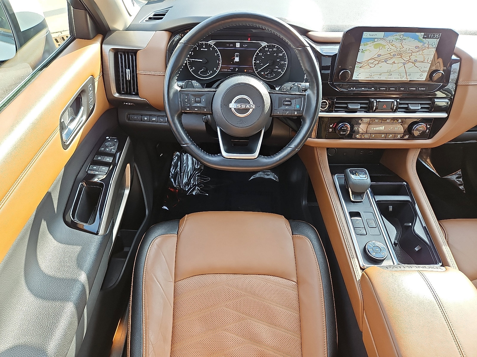 Certified 2022 Nissan Pathfinder Platinum w/ Cargo Package image 11